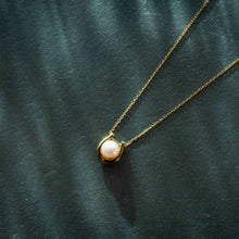 ＜Emi＞ あこやパール馬蹄ネックレス MAMORI　[ K18 / 4.5~5.0ｍｍ ]